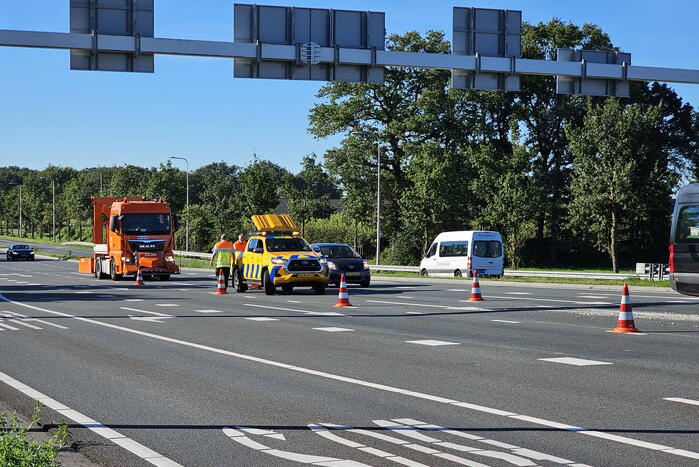 Vrachtwagen verliest lading tijdens rit