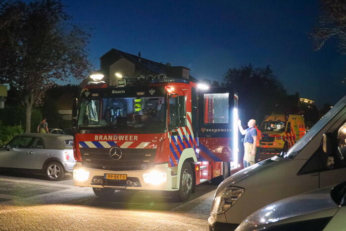Meubels vatten vlam in woning