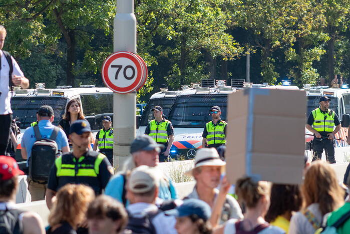 XR-demonstranten verzamelen zich voor nieuwe grote demonstratie