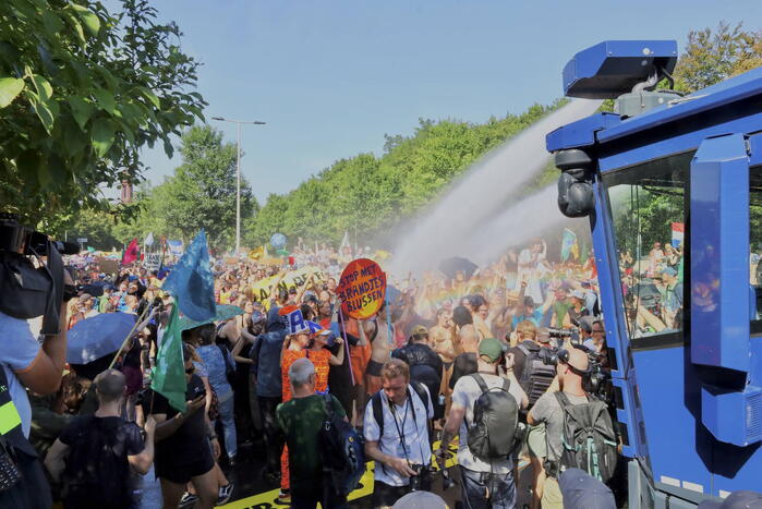 XR-demonstranten verzamelen zich voor nieuwe grote demonstratie