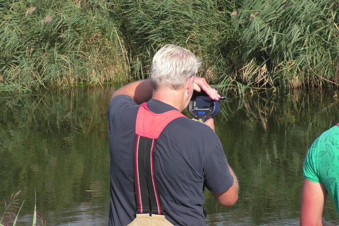 Grote zoekactie naar te water geraakte hond