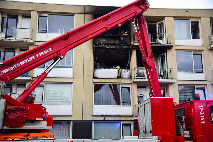 Twee flatwoningen volledig uitgebrand