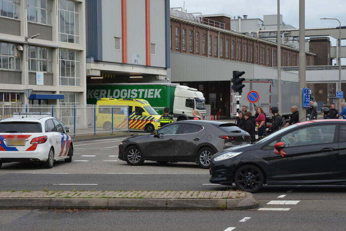 Gewonde bij ongeval tussen scooter en vrachtwagen