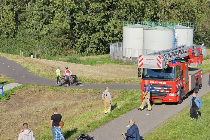 Zoekactie na aantreffen fiets langs water