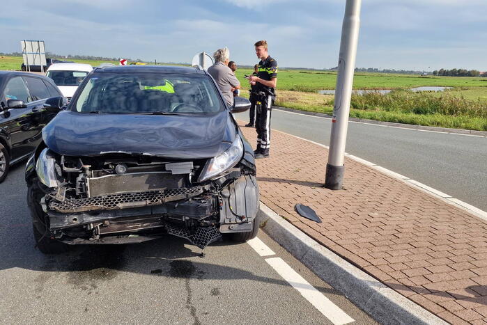 Twee auto's beschadigd bij ongeval