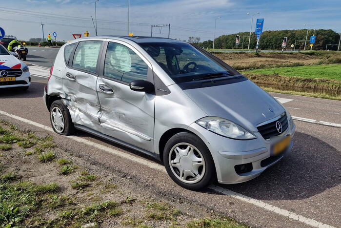 Twee auto's beschadigd bij ongeval