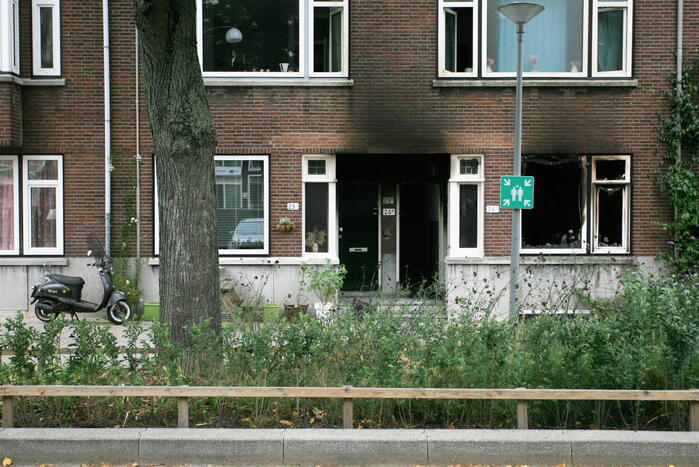 Eerste bloemen bij woning van dodelijke schietpartij