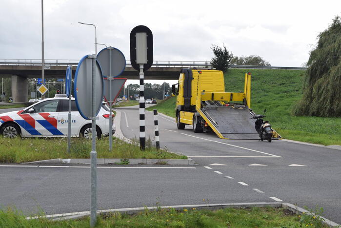 Scooterrijder gewond bij botsing