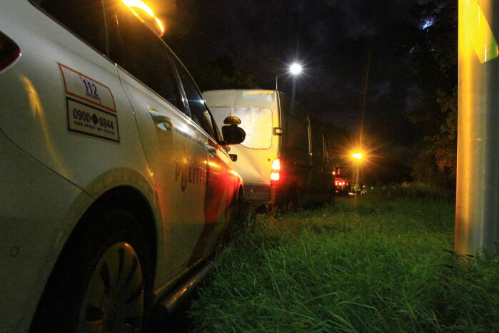 Bestuurder bestelbus slaat op de vlucht, politiehelikopter ingezet bij zoekactie