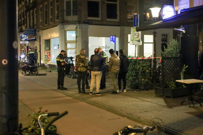Arrestatieteam valt woning binnen