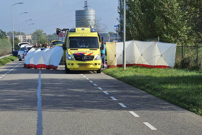 Oude fietser overleden bij aanrijding