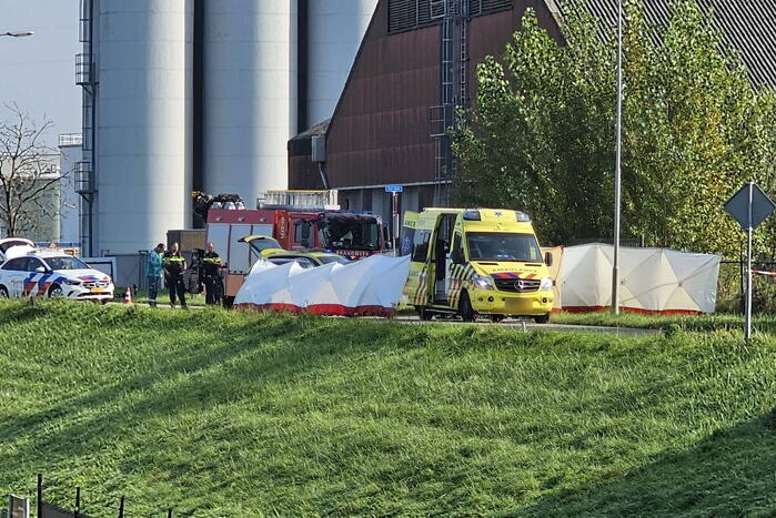 Oude fietser overleden bij aanrijding