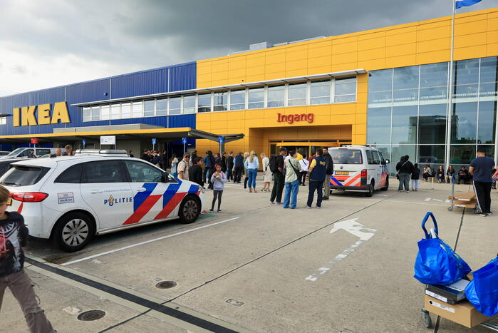 IKEA ontruimd wegens brand