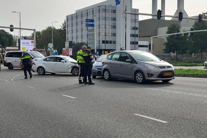 Drie voertuigen betrokken bij kettingbotsing