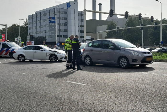 Drie voertuigen betrokken bij kettingbotsing