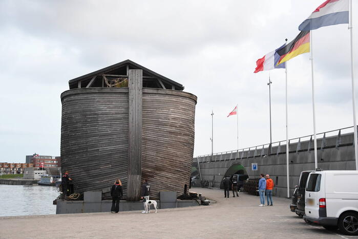 Arkmuseum aangekomen in haven