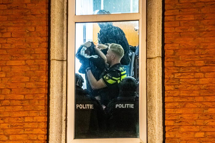 Vier aanhoudingen en zwaargewonde na steekpartij