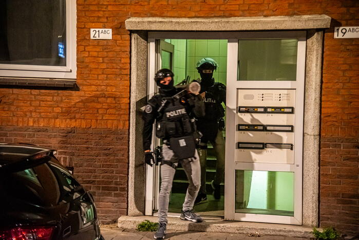 Vier aanhoudingen en zwaargewonde na steekpartij