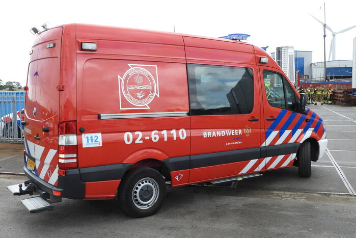 Persoon uit water gered