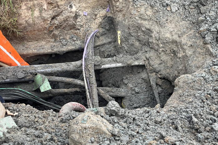 Waterlekkage door breuk in leiding