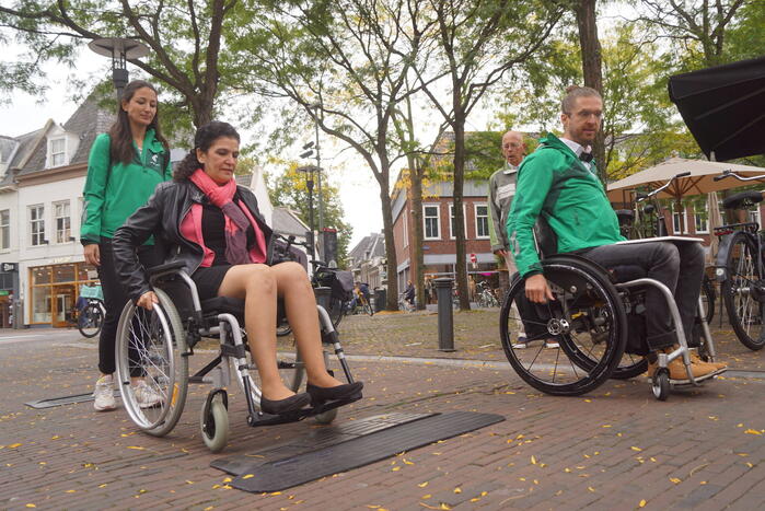 Hindernissen voor mensen met beperking worden zichtbaar in centrum