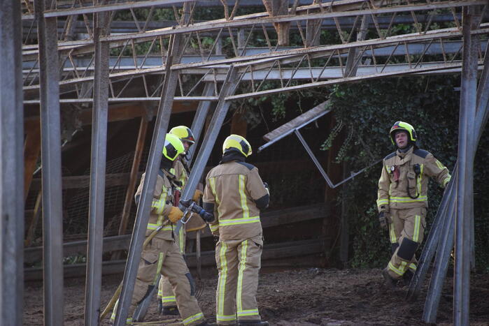 Brand in leegstaande kas snel geblust