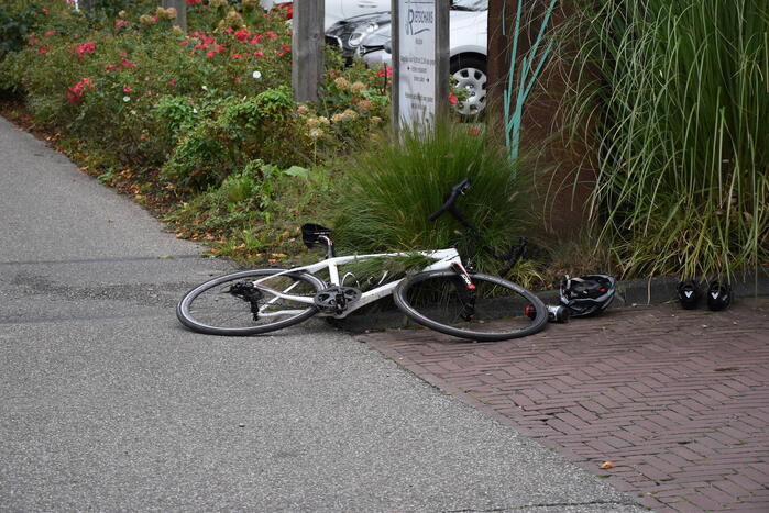 Fietser aangereden door personenauto