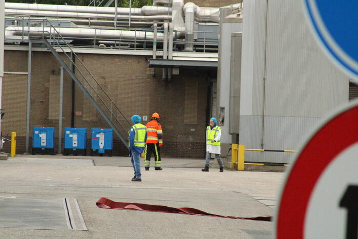 Brand in zuivelfabriek snel onder controle