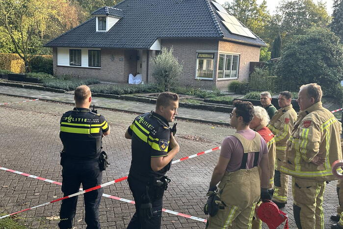 Onderzoek naar aantreffen overleden persoon in woning