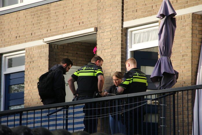 Dode en aanhouding bij steekpartij