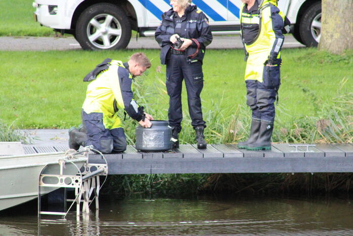 Politie zoekt water af na steekincident Bolsward