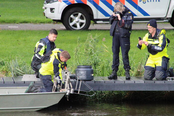 Politie zoekt water af na steekincident Bolsward