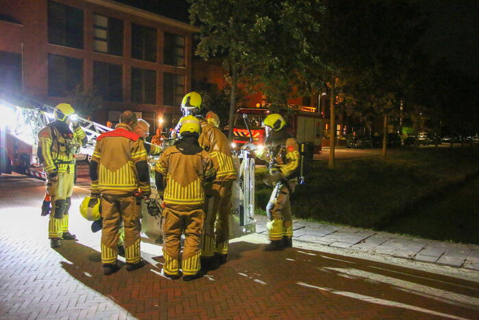 Brandweer dooft schoorsteenbrand