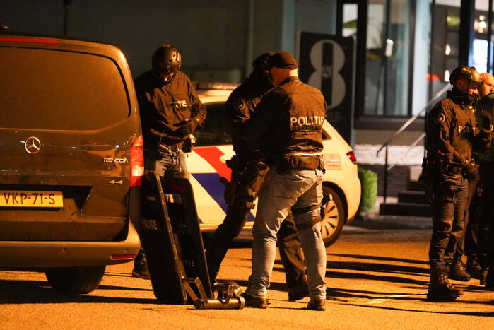 Grote politie-inzet bij massale vechtpartij