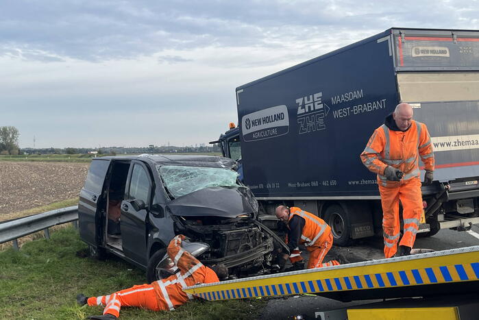 Persoon zwaargewond bij ernstig ongeval