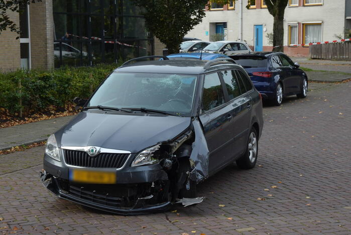 Politie verricht onderzoek nadat fietser geschept is