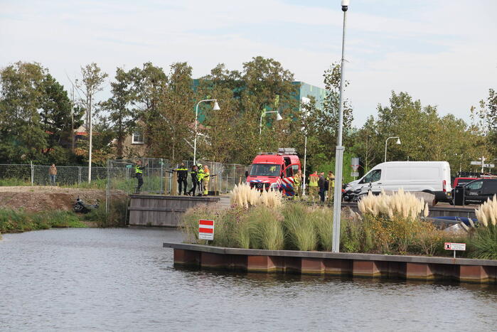 Achtergelaten scooter zorgt voor inzet hulpdiensten