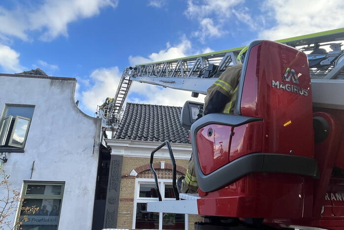 Schoorsteenbrand snel onder controle