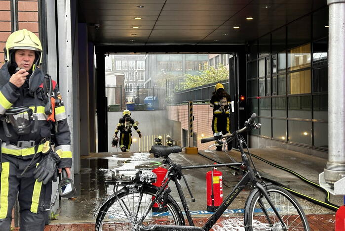 Rechtbank ontruimd vanwege brandende fiets in parkeergarage