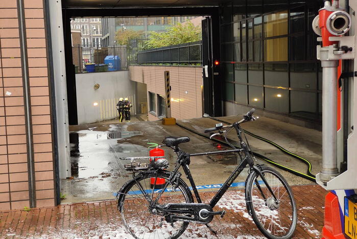 Rechtbank ontruimd vanwege brandende fiets in parkeergarage
