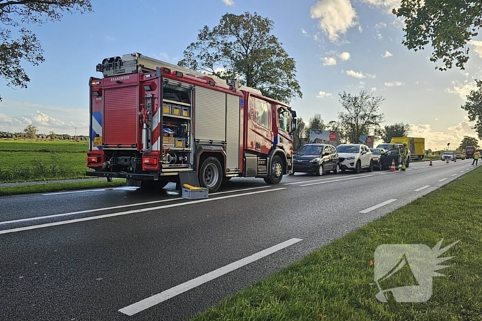 Meerdere auto's en vrachtwagen betrokken bij kettingbotsing