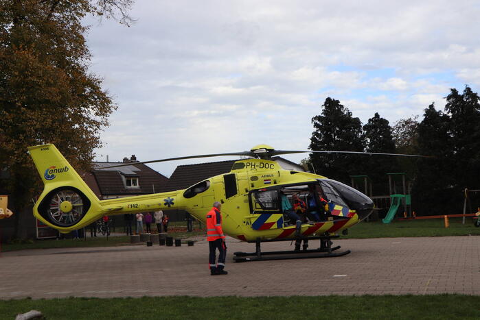 Kind gewond na ontploffen van powerbank in kleding