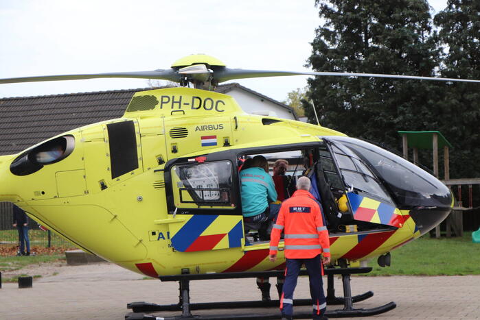 Kind gewond na ontploffen van powerbank in kleding