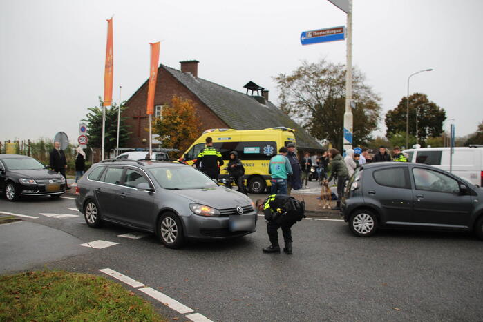 Meerdere voertuigen en scooter betrokken bij aanrijding