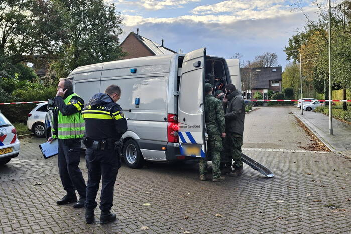 Wijk afgezet vanwege politieactie, explosieven opruimingsdienst opgeroepen