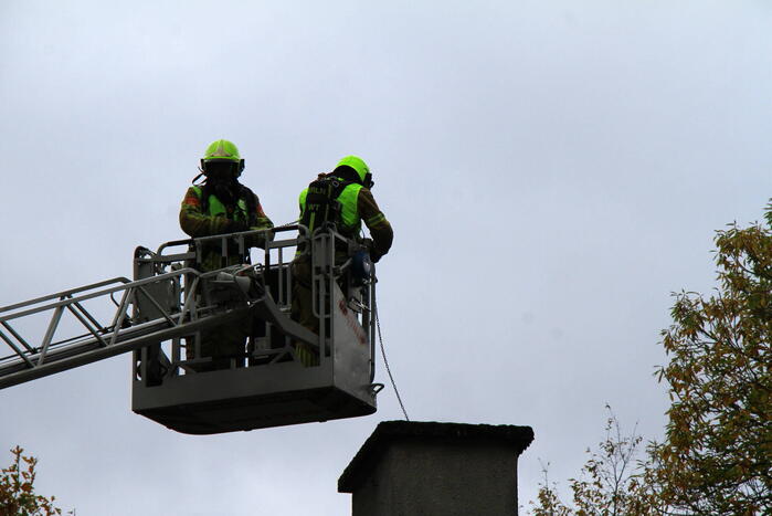 Rookontwikkeling bij brand in schoorsteen
