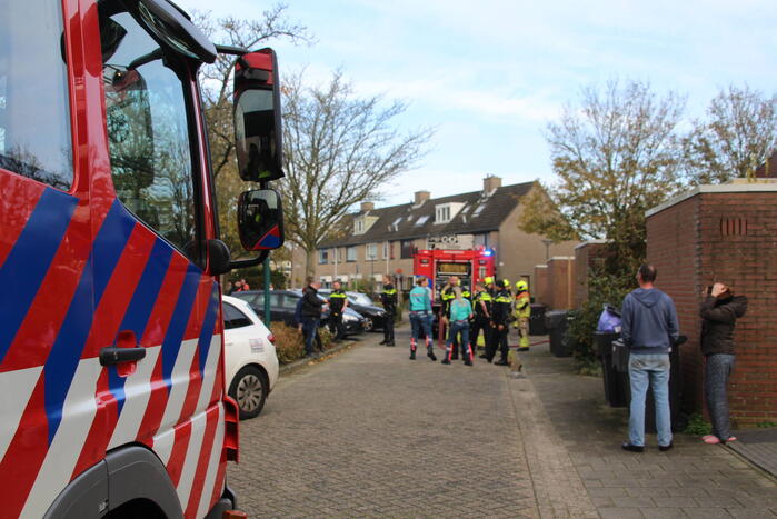 Hevige brand in keuken van woning