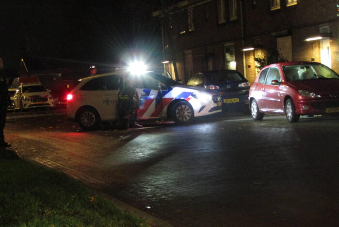 Agenten trekken vuurwapens na melding schietpartij