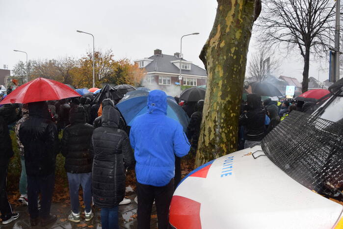 Veel politie-inzet nadat Sinterklaasintocht verstoord word