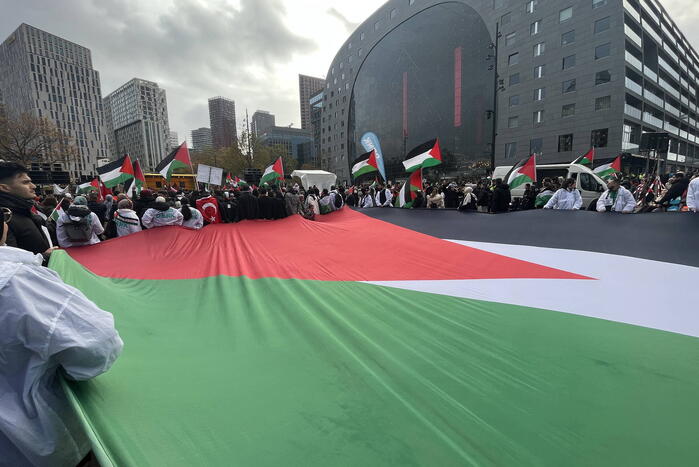Grote opkomst pro Palestina demonstratie